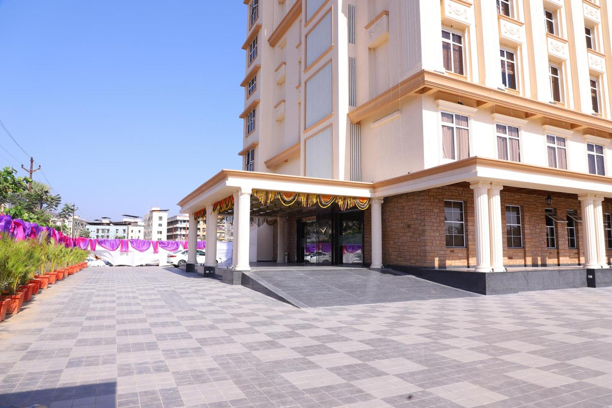 Le Vivanta Virar Exterior photo